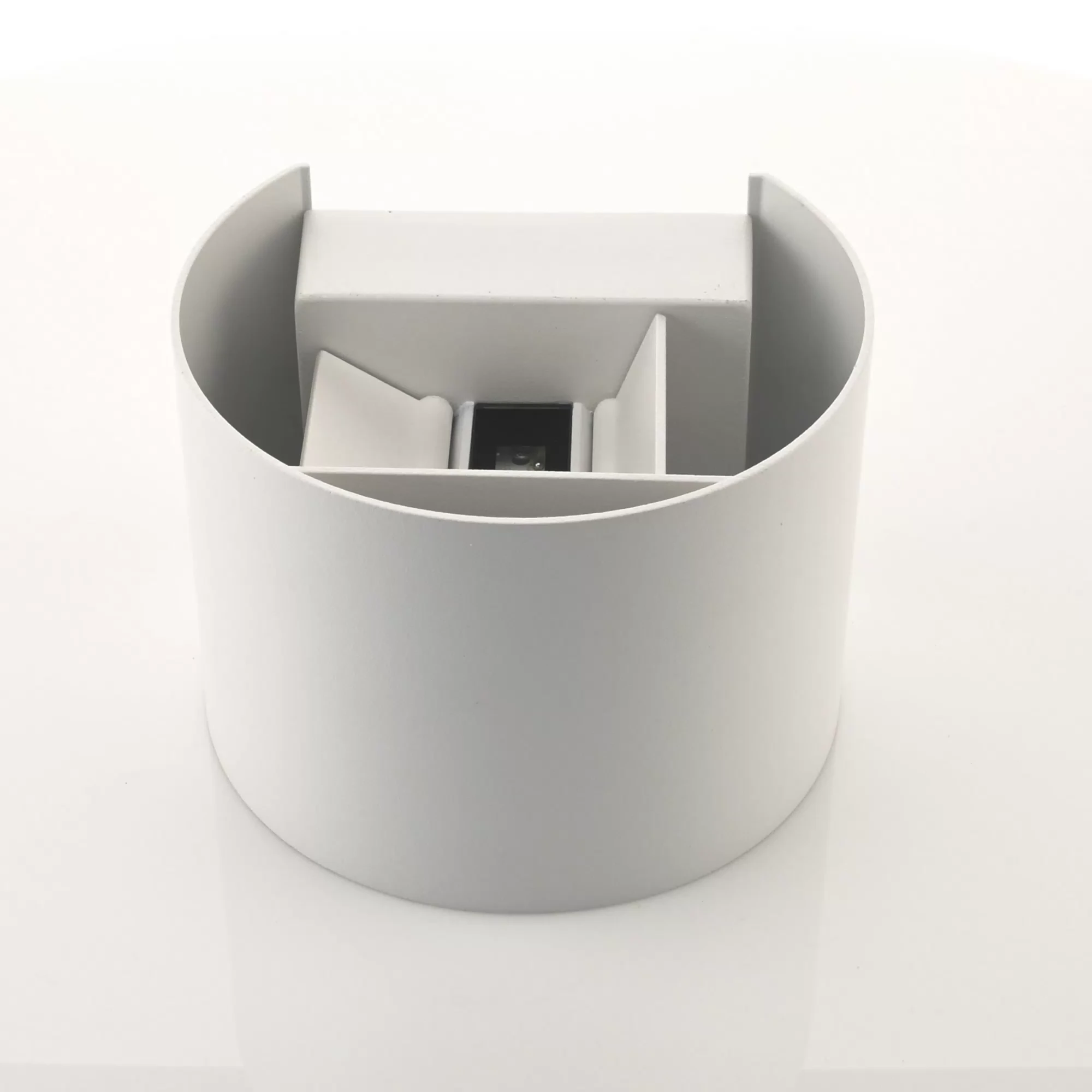 HV3658T-WHT-RND | HV3658T-WHT-RND-12V - Versa White Round Up & Down Wall Light 360 degree view